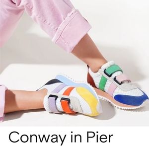 NIB Charlotte Stone Sneakers Size 9